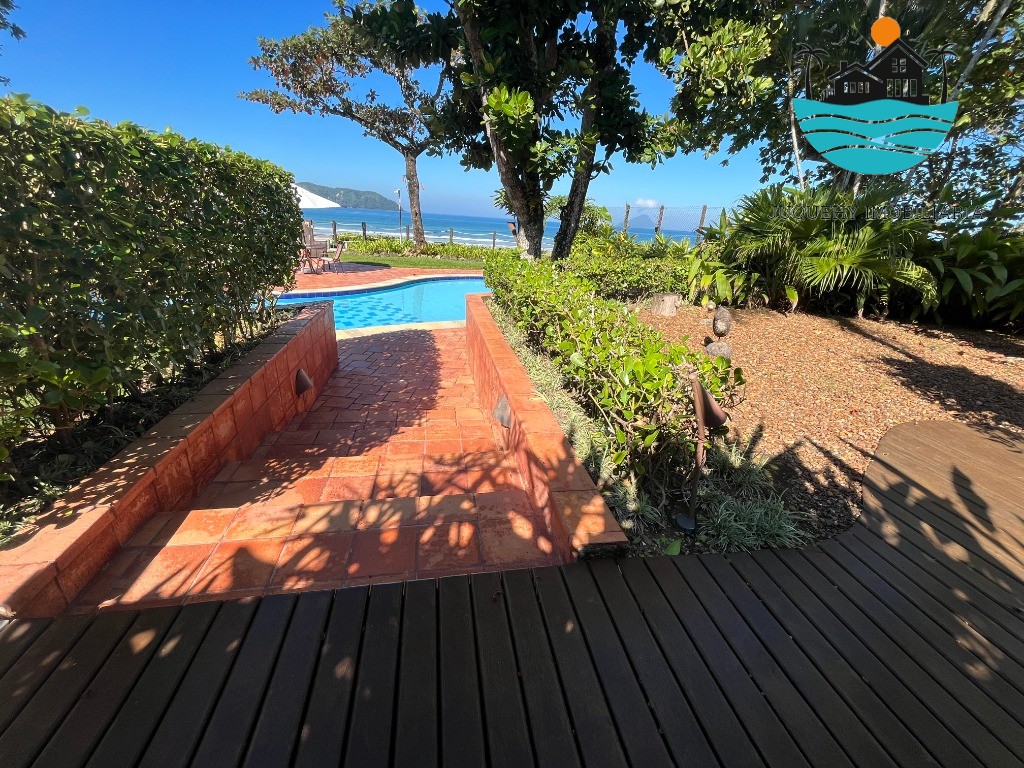 Casa em condomínio pé na areia c/ vista ao mar para venda e locação em Juquehy com 4 suítes, 10 pes. 201m² de área construída Juquehy Imobiliária