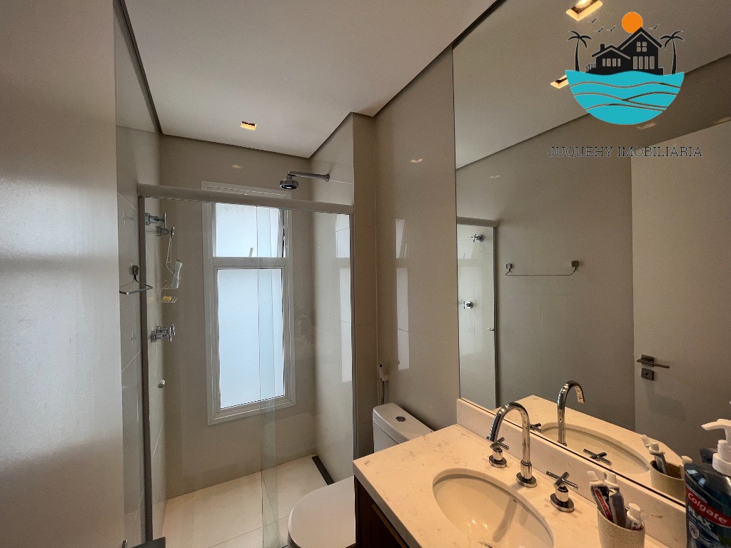 Casa em condomínio pé na areia, à venda em Juquehy com 5 suítes, piscina privativa e 340m² de área construída Juquehy Imobiliária