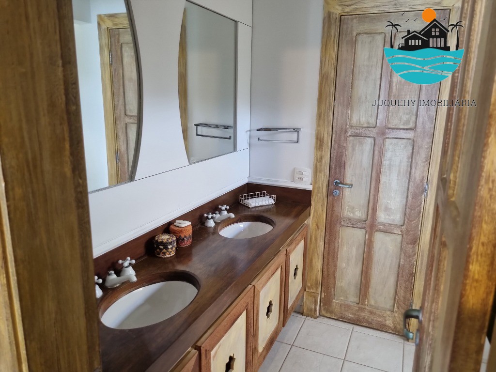 Casa para locação em condomínio com vista ao mar em Juquehy com 5 suítes, serviço de praia - Acomodação 10-12 pessoas Juquehy Imobiliária