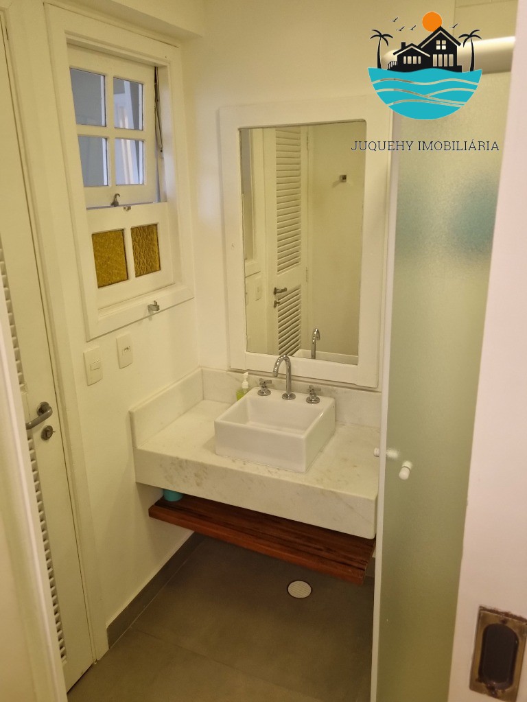 Casa para locação em condomínio com vista ao mar em Juquehy com 5 suítes, serviço de praia - Acomodação 10-12 pessoas Juquehy Imobiliária