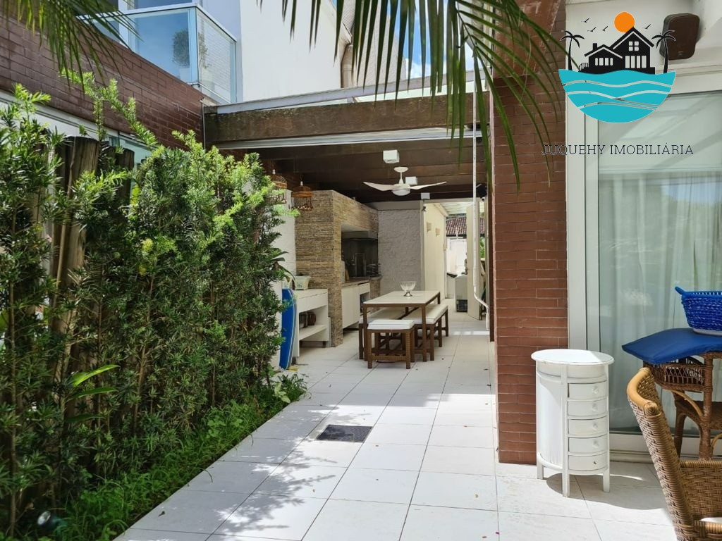 Casa a Venda em Juquehy Frente ao Mar, Aluguel Mas 12 pessoas, com 5 Suítes, vista ao mar, 350m² de área construída Juquehy Imobiliária