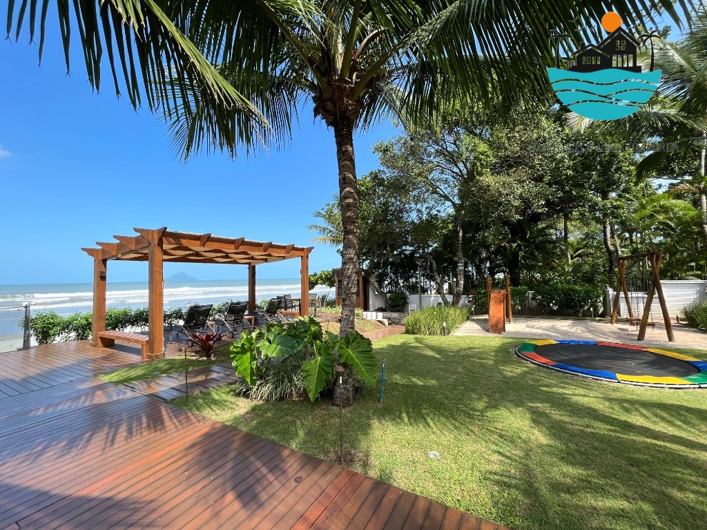 Casa em condomínio pé na areia, à venda em Juquehy com 5 suítes, piscina privativa e 340m² de área construída Juquehy Imobiliária
