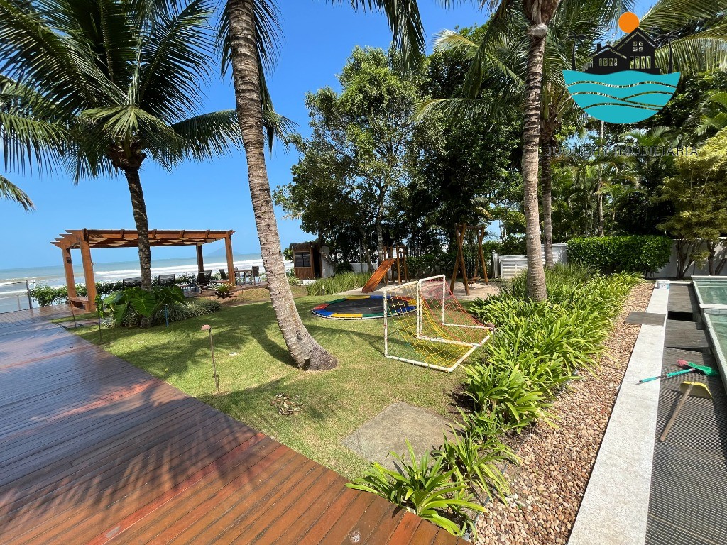 Casa em condomínio pé na areia, à venda em Juquehy com 5 suítes, piscina privativa e 340m² de área construída Juquehy Imobiliária