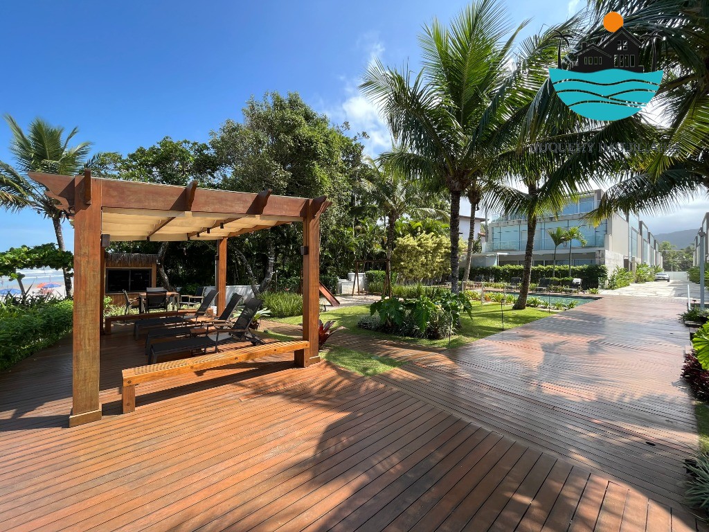 Casa em condomínio pé na areia, à venda em Juquehy com 5 suítes, piscina privativa e 340m² de área construída Juquehy Imobiliária