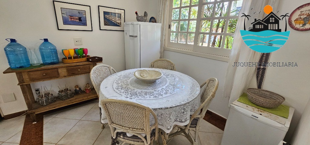 Casa para alugar em condomínio fechado pé na areia com vista ao mar em Juquehy, com 4 suítes, - Acomodação máx. 10 pessoas Juquehy Imobiliária