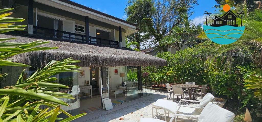 Casa para alugar em condomínio fechado pé na areia com vista ao mar em Juquehy, com 4 suítes, - Acomodação máx. 10 pessoas Juquehy Imobiliária