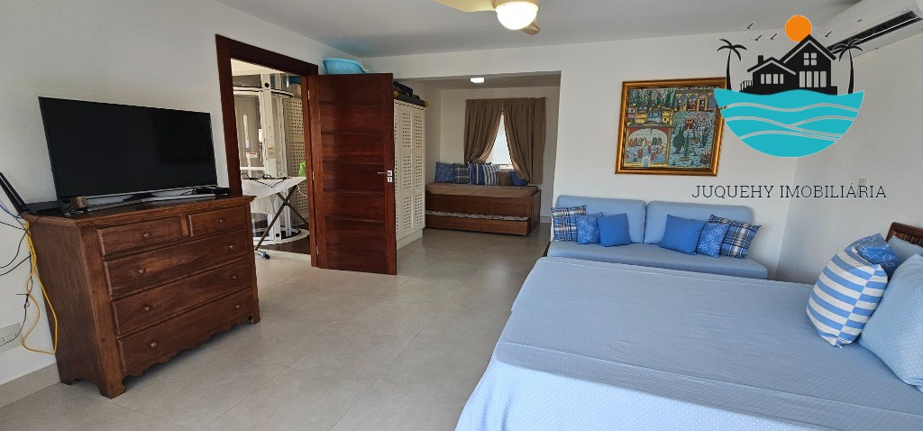 Casa em condomínio pé na areia - Temporada, com 5 suítes, 1 térrea, serviço de praia, acomodação para 14 pessoas, 4 vagas Juquehy Imobiliária