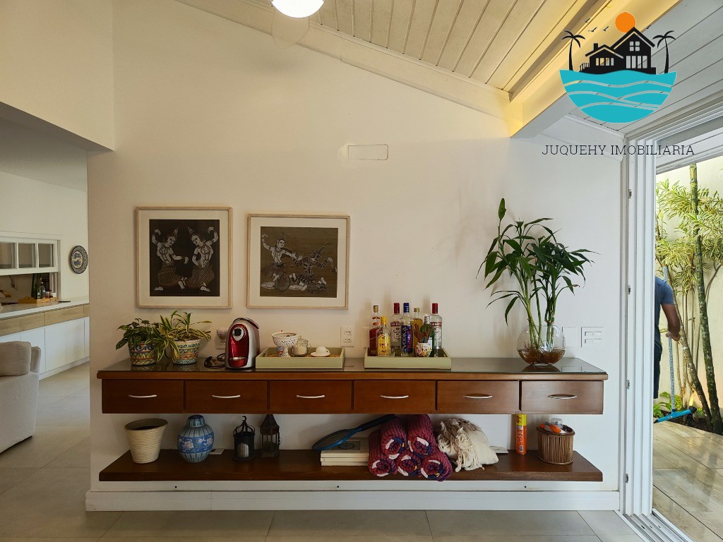 Casa em Condomínio pé na areia para Aluguel de Temporada em Juquehy com ,4 suítes, 1 térrea. - Acomodação 8 pessoas Juquehy Imobiliária