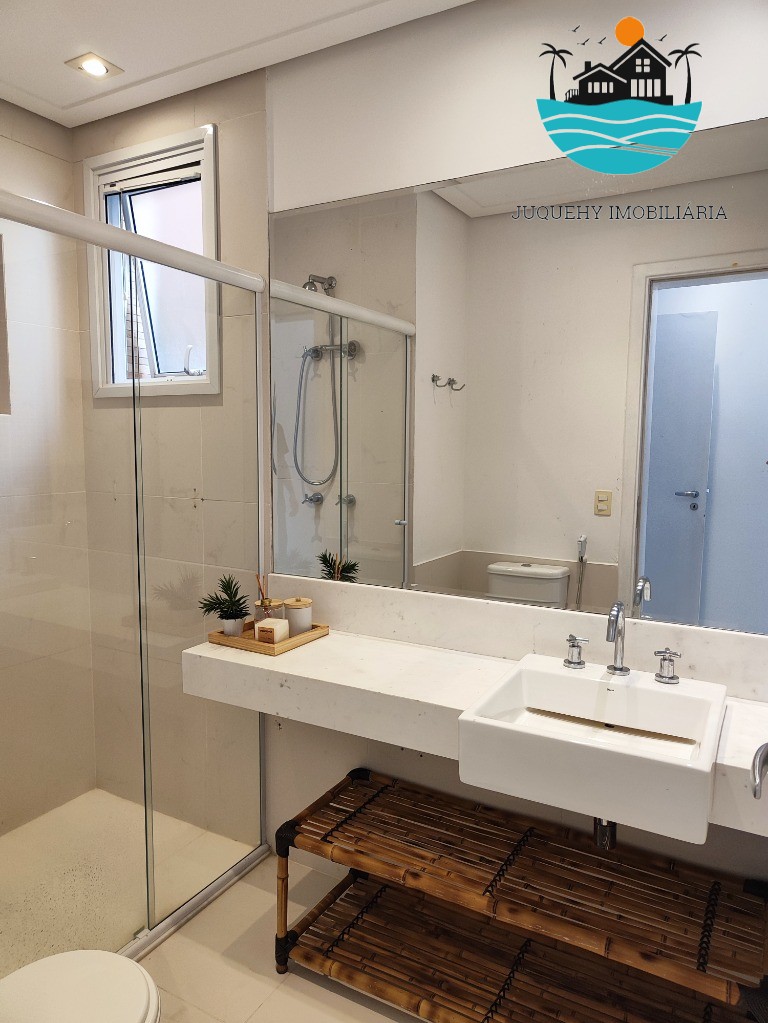 Casa Pé na Areia Juquehy, com 5 suítes, lado direito da praia, Sala de TV, 06 banheios, 02 vagas para Auto, max. 10 pessoas Juquehy Imobiliária