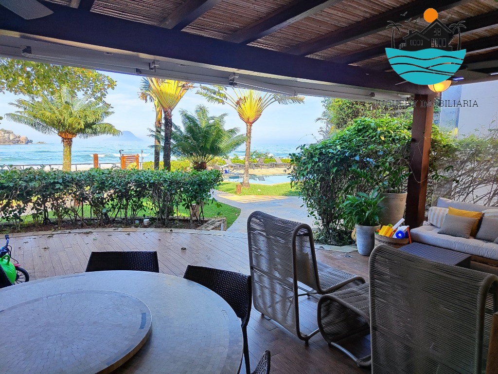 Casa Pé na Areia Juquehy, com 5 suítes, lado direito da praia, Sala de TV, 06 banheios, 02 vagas para Auto, max. 10 pessoas Juquehy Imobiliária