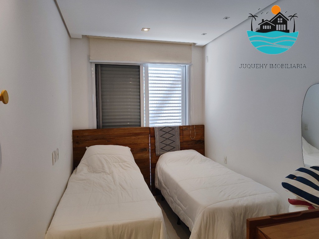 Casa Pé na Areia Juquehy, com 5 suítes, lado direito da praia, Sala de TV, 06 banheios, 02 vagas para Auto, max. 10 pessoas Juquehy Imobiliária
