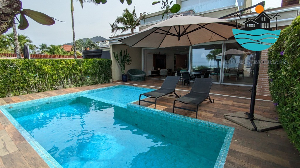 Casa Pé na Areia a venda em Juquehy, 4 Suítes, Piscina privativa com vista para o Mar, serviço de praia, 02 vagas auto Juquehy Imobiliária