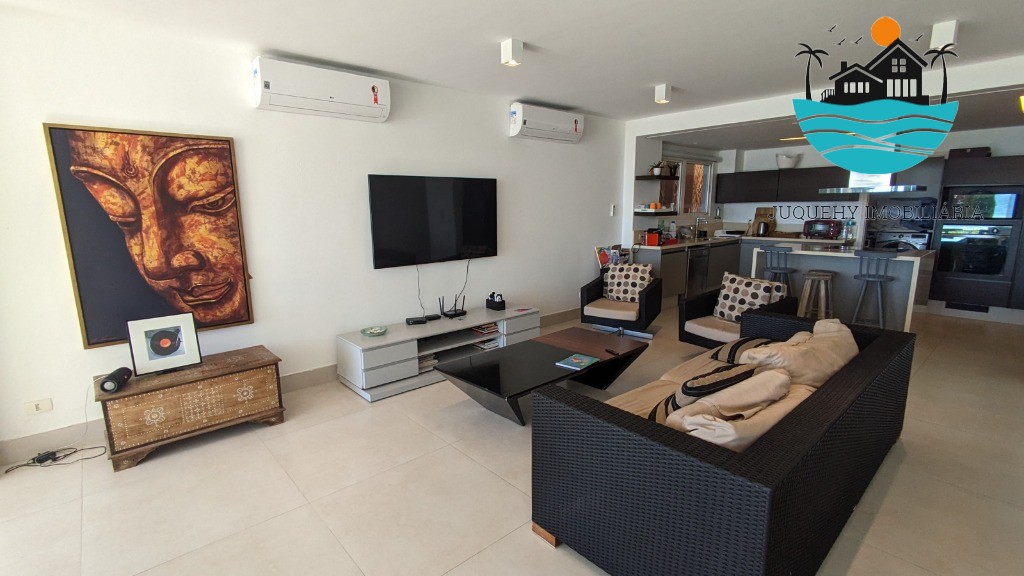 Casa Pé na Areia Juquehy a Venda - No Canto de juquehy, com 4 suítes, piscina Privativa, area gourmet, 350m² de área construída Juquehy Imobiliária