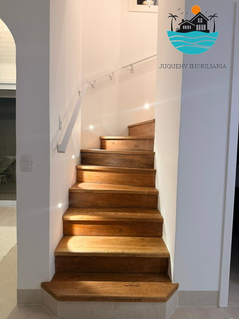 Aluguel Juquehy - Casa em cond. Pé na areia com 4 suítes, piscina, sauna, 2 vagas, serv, praia - Acomodação 11 pessoas Juquehy Imobiliária