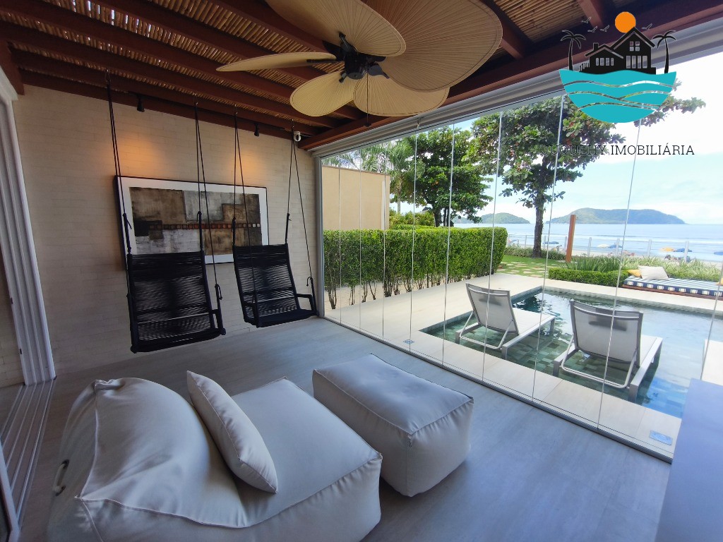 Casa Pé na Areia a venda em Juquehy, 4 Suítes, Piscina privativa com vista para o Mar, serviço de praia, 02 vagas auto Juquehy Imobiliária