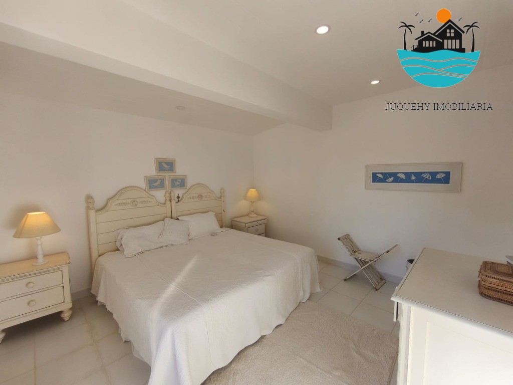 Casa pé na areia para venda e aluguel de temporada em Juquehy, com piscina, churrasqueira, max 12 pessoas Juquehy Imobiliária
