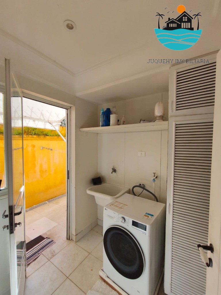 Casa pé na areia para venda e aluguel de temporada em Juquehy, com piscina, churrasqueira, max 12 pessoas Juquehy Imobiliária