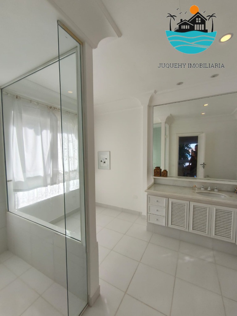 Casa pé na areia para venda e aluguel de temporada em Juquehy, com piscina, churrasqueira, max 12 pessoas Juquehy Imobiliária