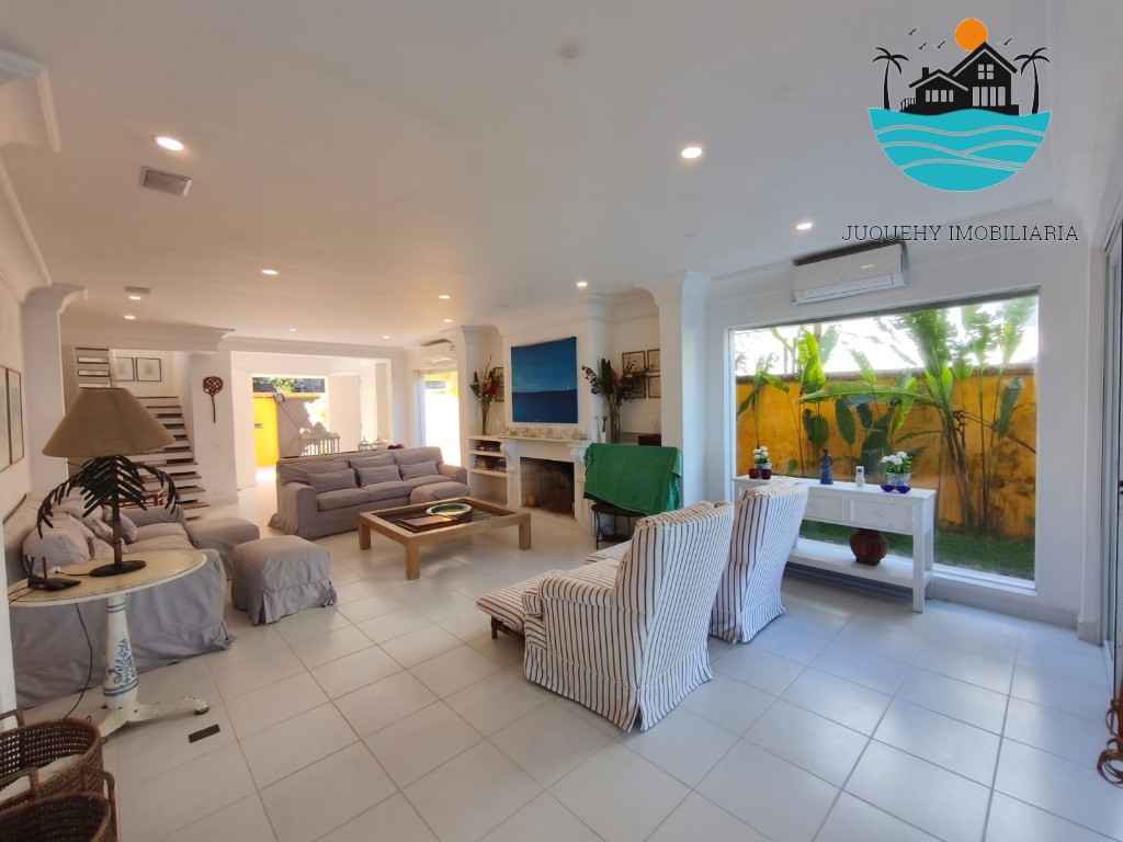 Casa pé na areia para venda e aluguel de temporada em Juquehy, com piscina, churrasqueira, max 12 pessoas Juquehy Imobiliária