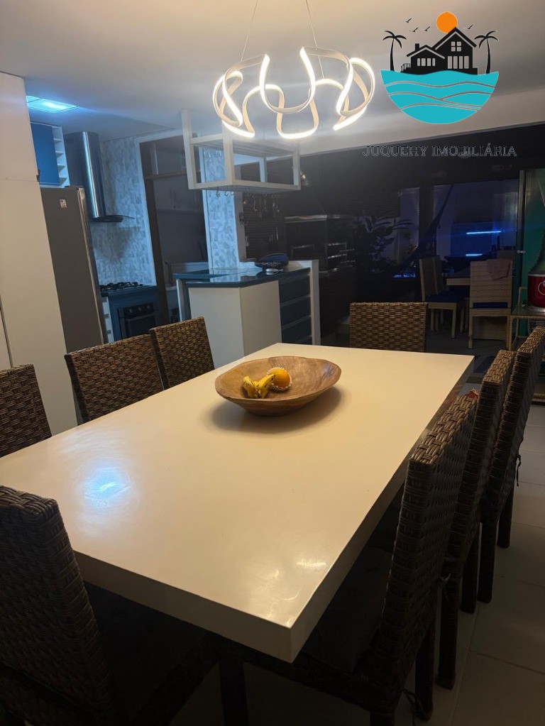 Casa Aluguel Juquehy com, 4 dormitórios, 3 suítes, acomodação para 10-12 pessoas e a 150m da praia Juquehy Imobiliária