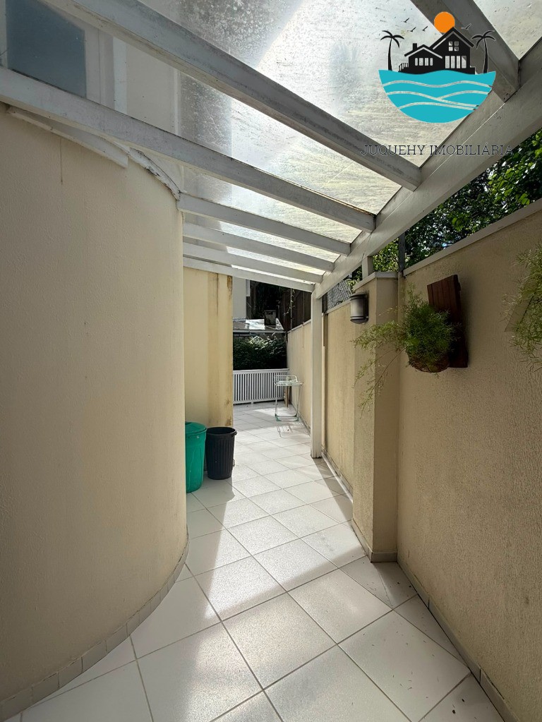 Alugar Casa anual em Juquehy em Condomínio Fechado - com 4 dormitórios, 2 suíte, 100m da praia - Acomodação máx. 10 pessoas Juquehy Imobiliária