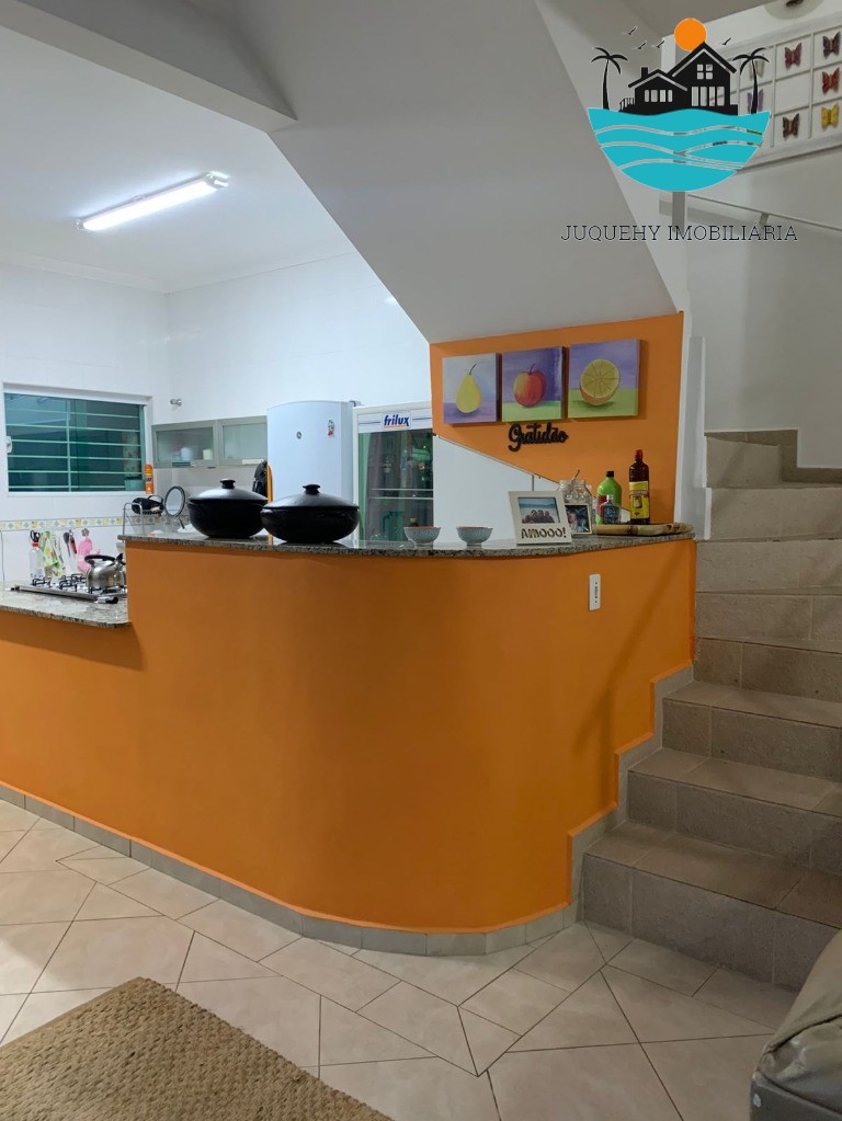 Venda Casa Juquehy, com 3 dormitórios, sendo 1 suíte, 2 vagas, 850m da praia, escritura de posse Juquehy Imobiliária.