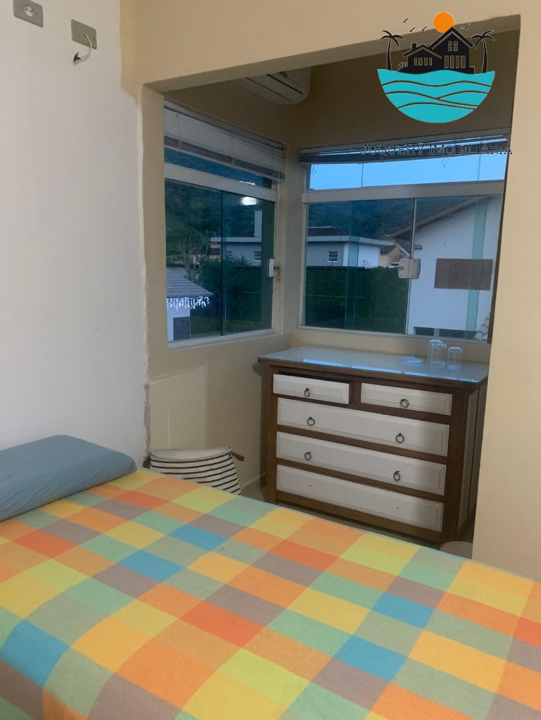 Venda Casa Juquehy, com 3 dormitórios, sendo 1 suíte, 2 vagas, 850m da praia, escritura de posse Juquehy Imobiliária.
