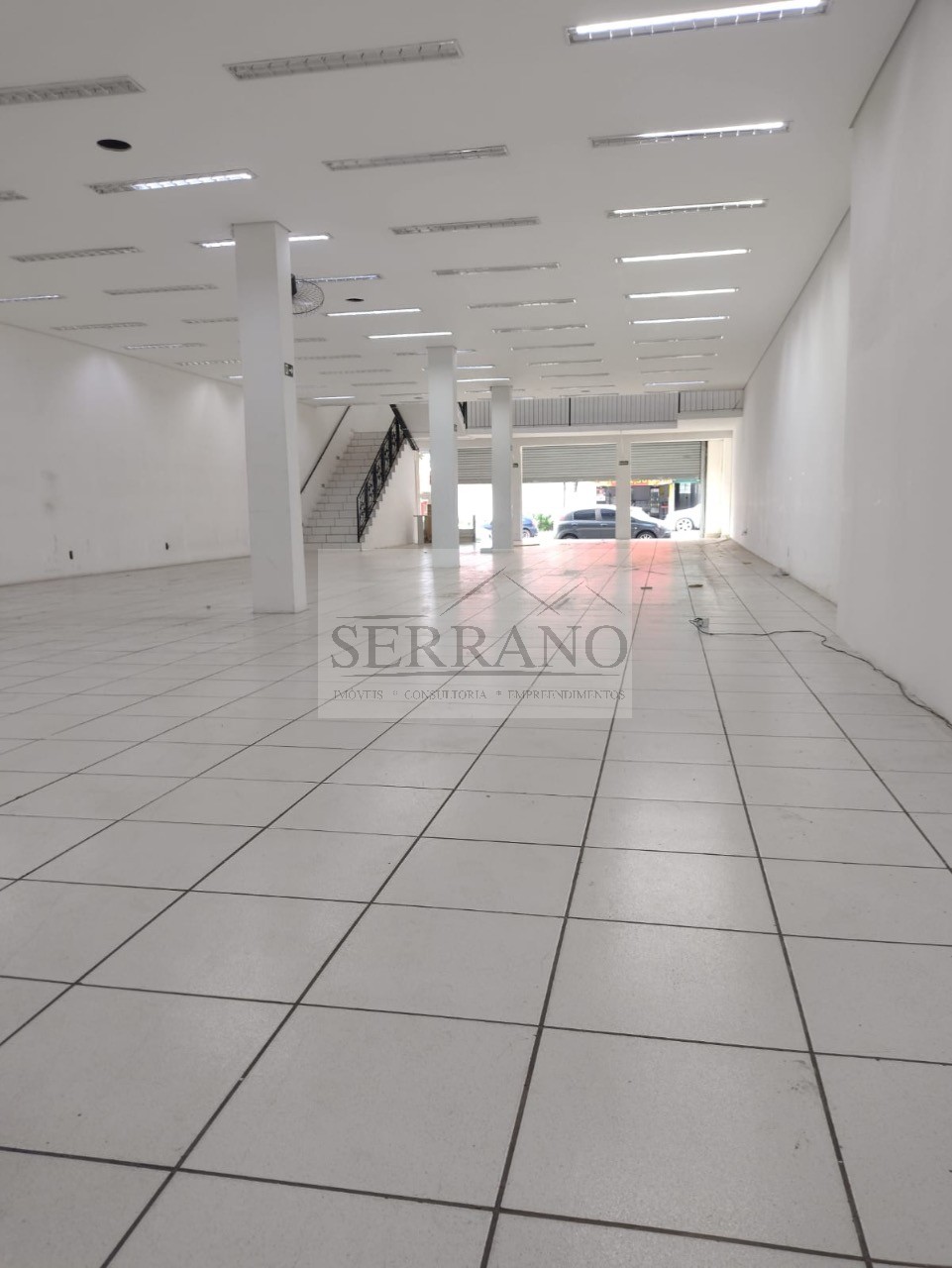 Loja-Salão, 1171 m² - Foto 1