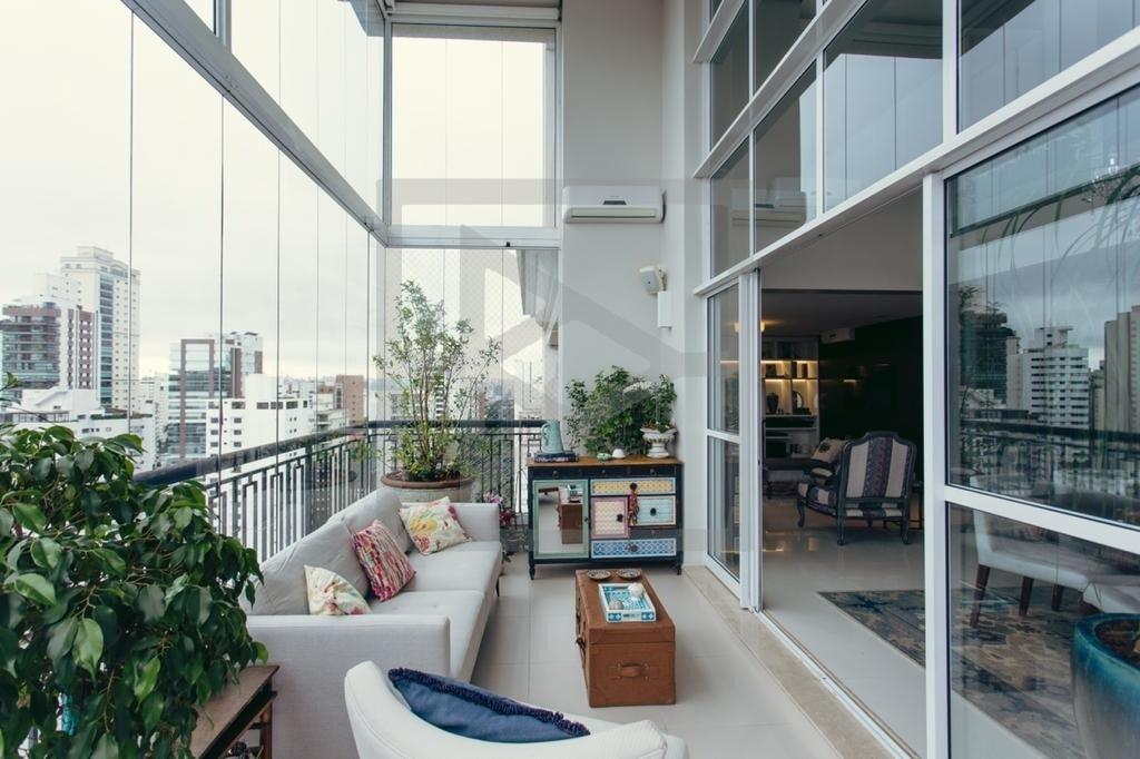 Apartamento para venda 209m², 3 dormitórios, 3 suítes e 3 vagas - Campo Belo