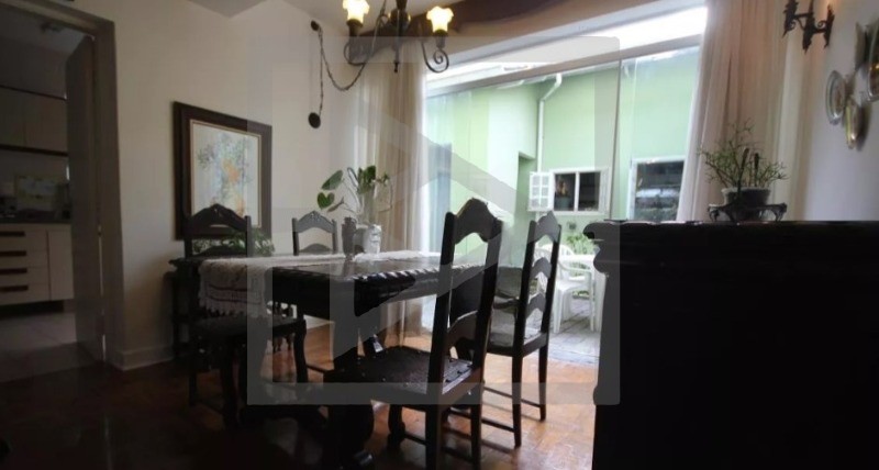 Casa assobradada para venda 200m², 3 dormitórios, 1 suíte e 1 vaga - Brooklin