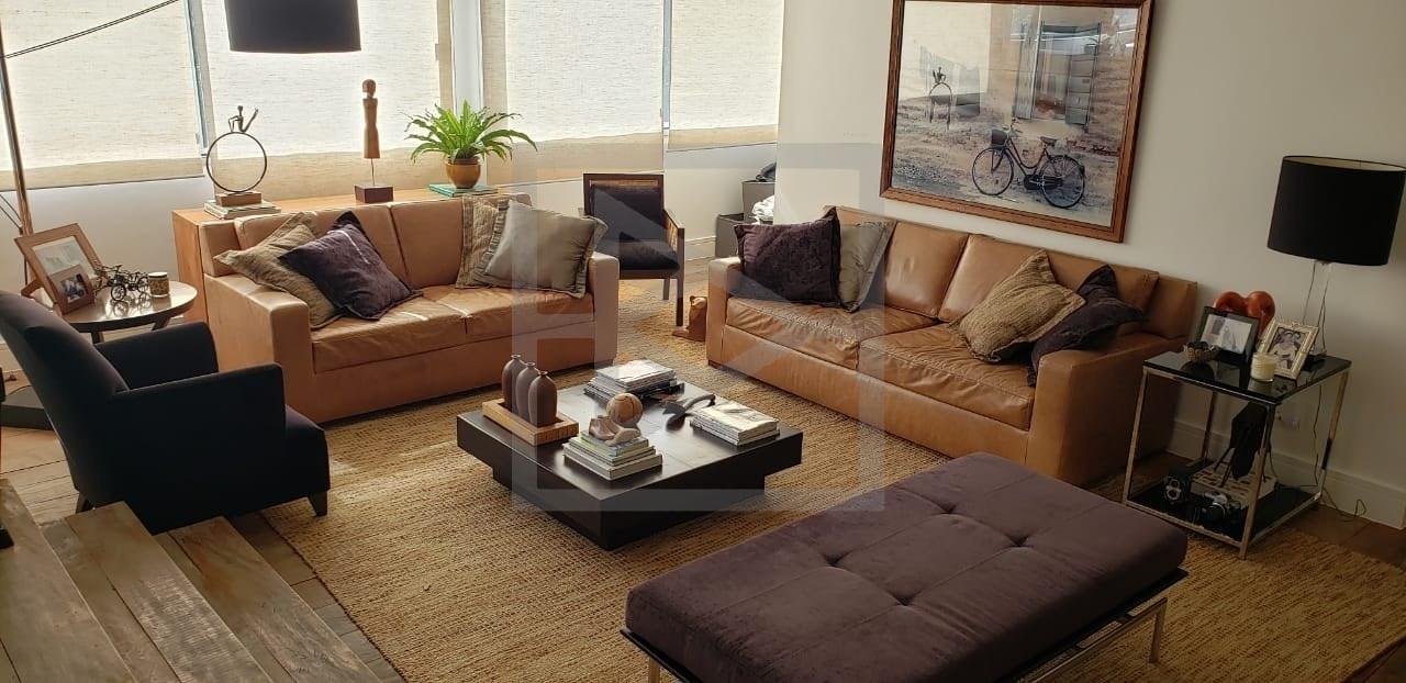 Apartamento para Venda - 341m², 3 dormitórios, sendo 3 suites, 3 vagas - Jardim Paulista