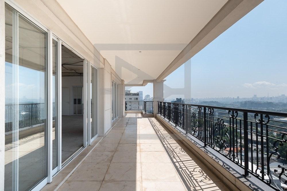 Apartamento para Venda - 446m², 4 dormitórios, sendo 4 suites, 5 vagas - Moema