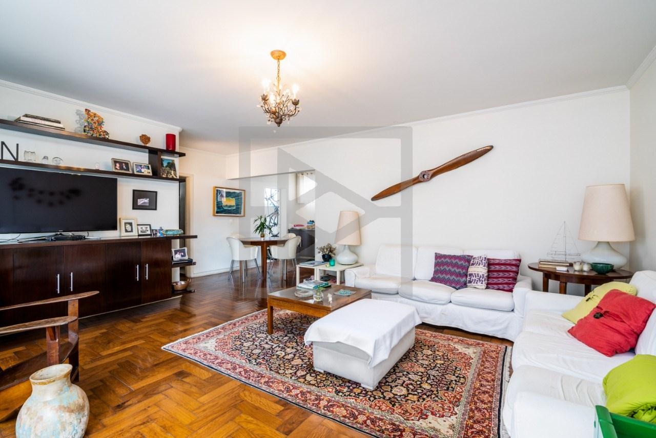 Apartamento para Venda - 137m², 3 dormitórios, sendo 1 suites, 1 vaga - Itaim Bibi