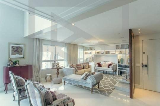 Apartamento para venda 225m²,3 dormitórios, sendo 3 suítes, 3 vagas - Campo Belo