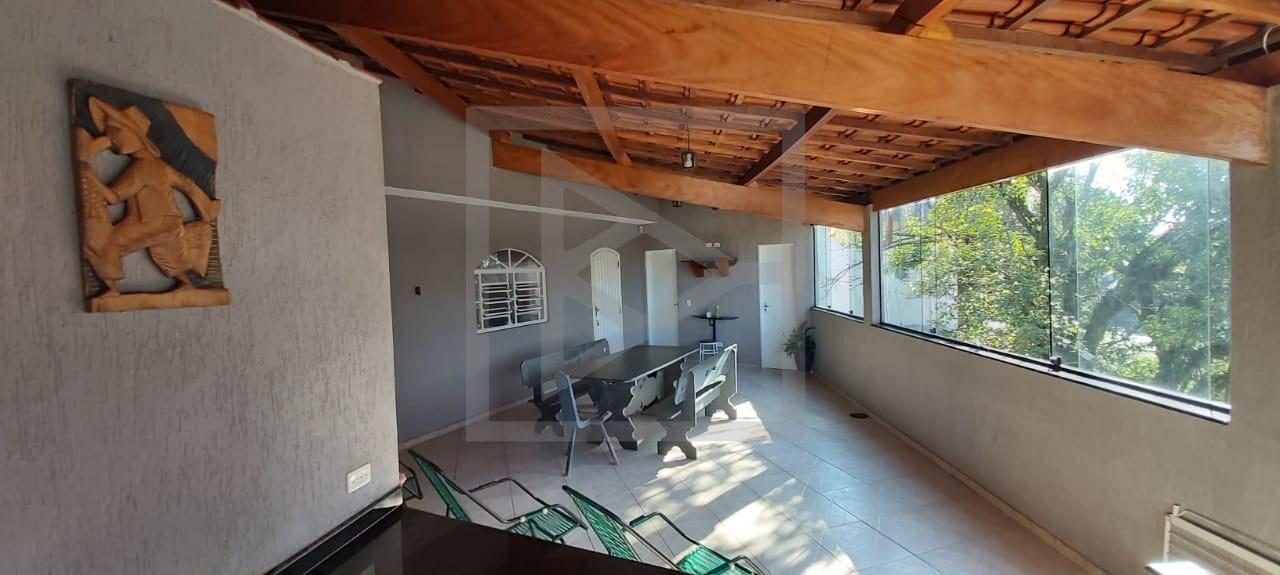 Casa para Venda - 300m², 4 dormitórios, sendo 2 suites, 4 vagas - Vila dos Remédios