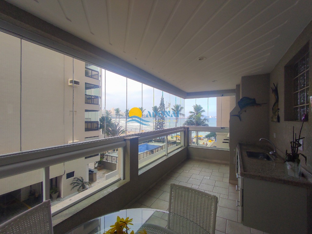 Apartamento à venda com 3 quartos, 160m² - Foto 2