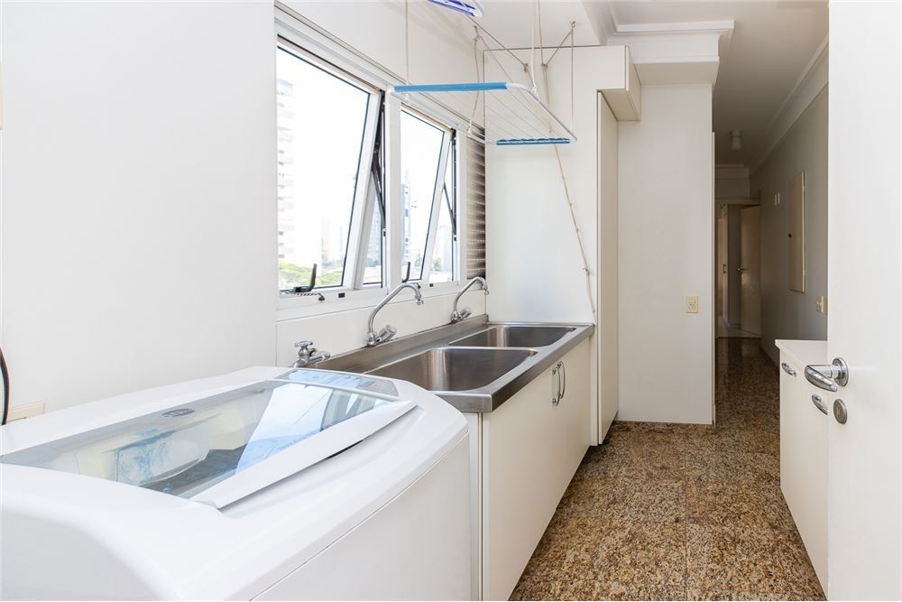 Apartamento, 3 quartos, 243 m² - Foto 52