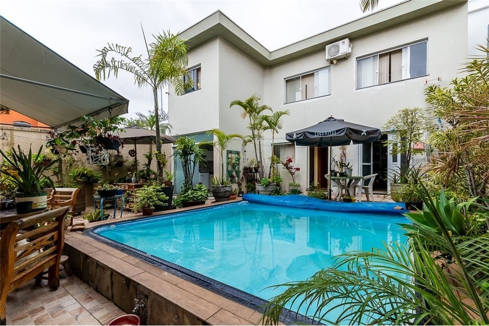 Casa, 4 quartos, 267 m² - Foto 1