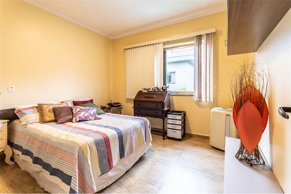 Casa, 4 quartos, 267 m² - Foto 41