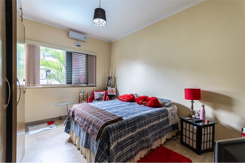 Casa, 4 quartos, 267 m² - Foto 48