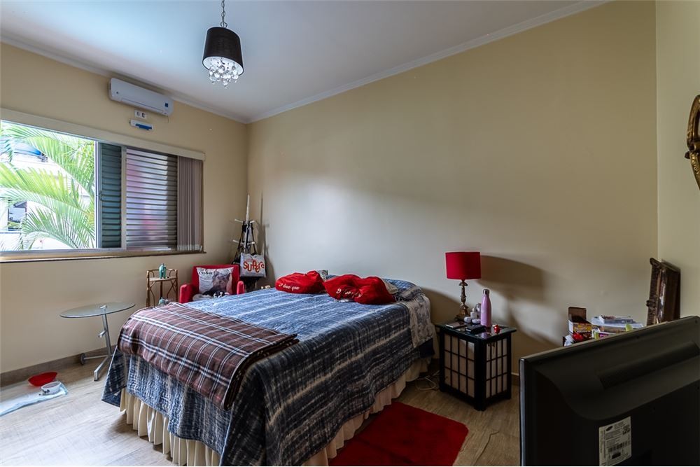 Casa, 4 quartos, 267 m² - Foto 49