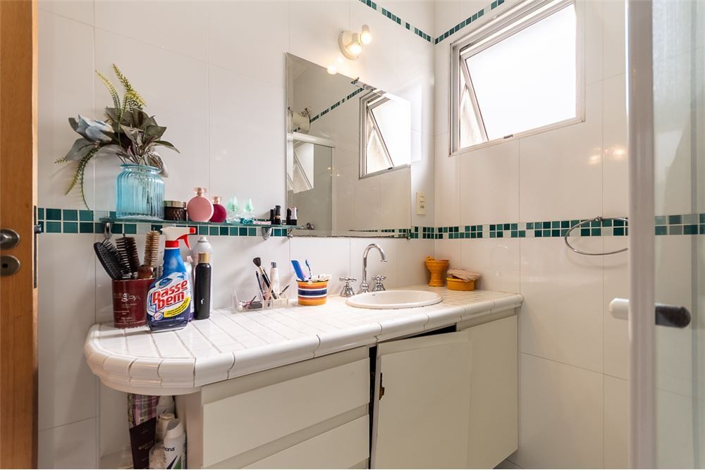 Casa, 4 quartos, 267 m² - Foto 57