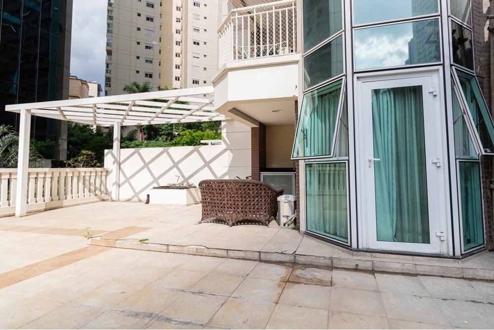 Apartamento, 1 quarto, 132 m² - Foto 2