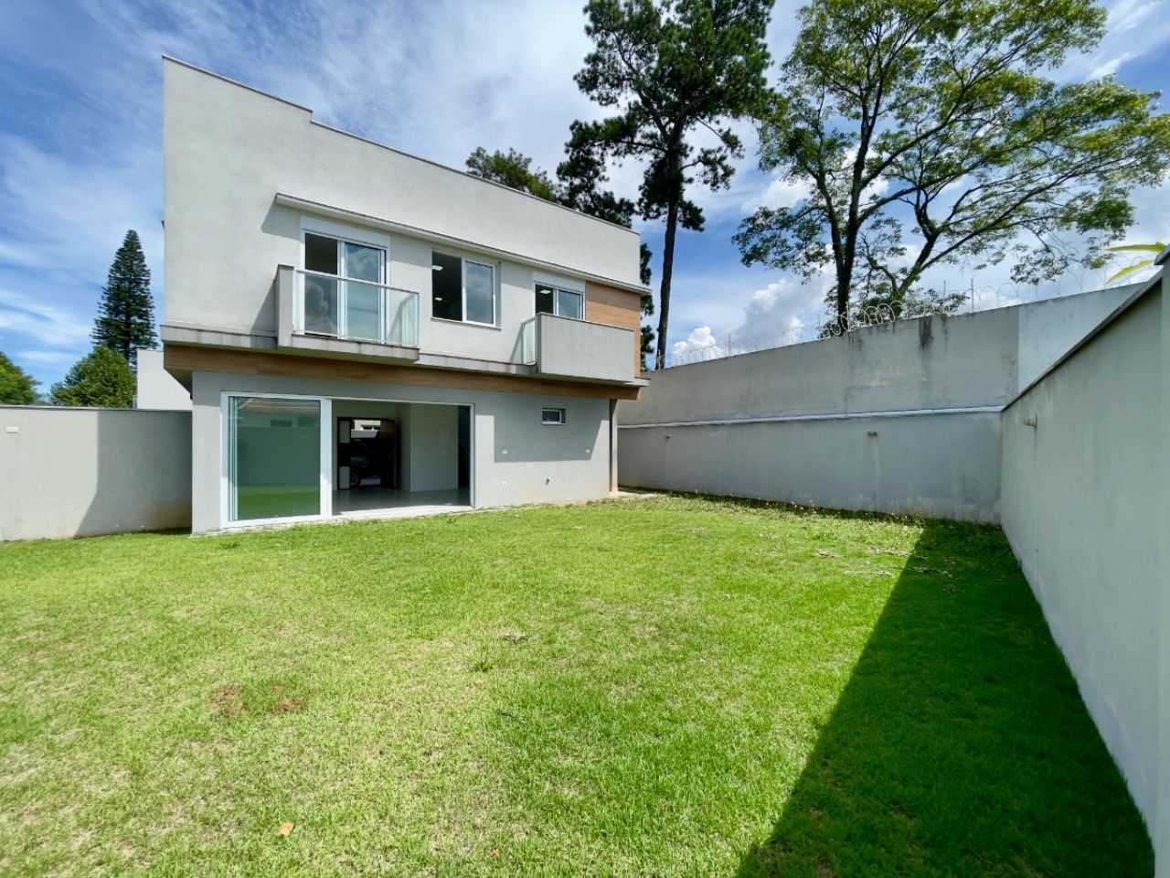 Casa, 3 quartos, 183 m² - Foto 1