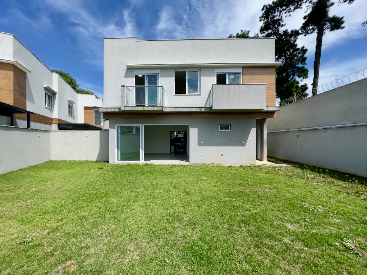 Casa, 3 quartos, 183 m² - Foto 2