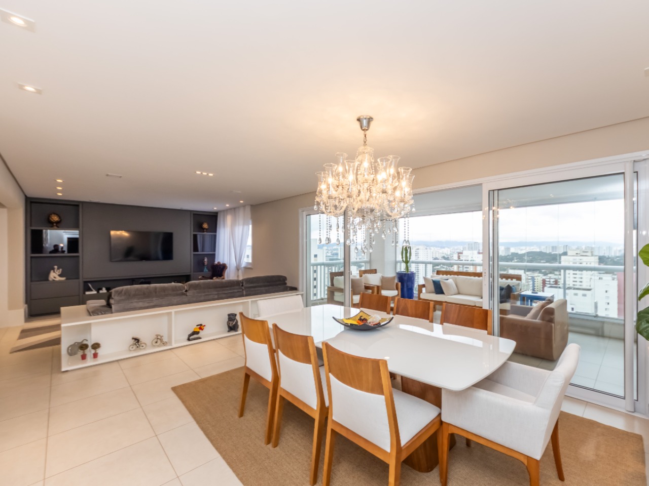 Apartamento, 3 quartos, 187 m² - Foto 1