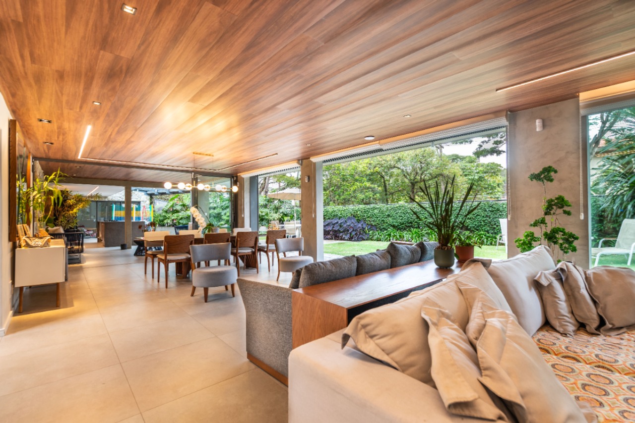 Casa, 5 quartos, 377 m² - Foto 1
