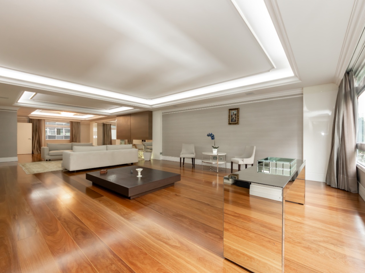 Apartamento, 3 quartos, 392 m² - Foto 1