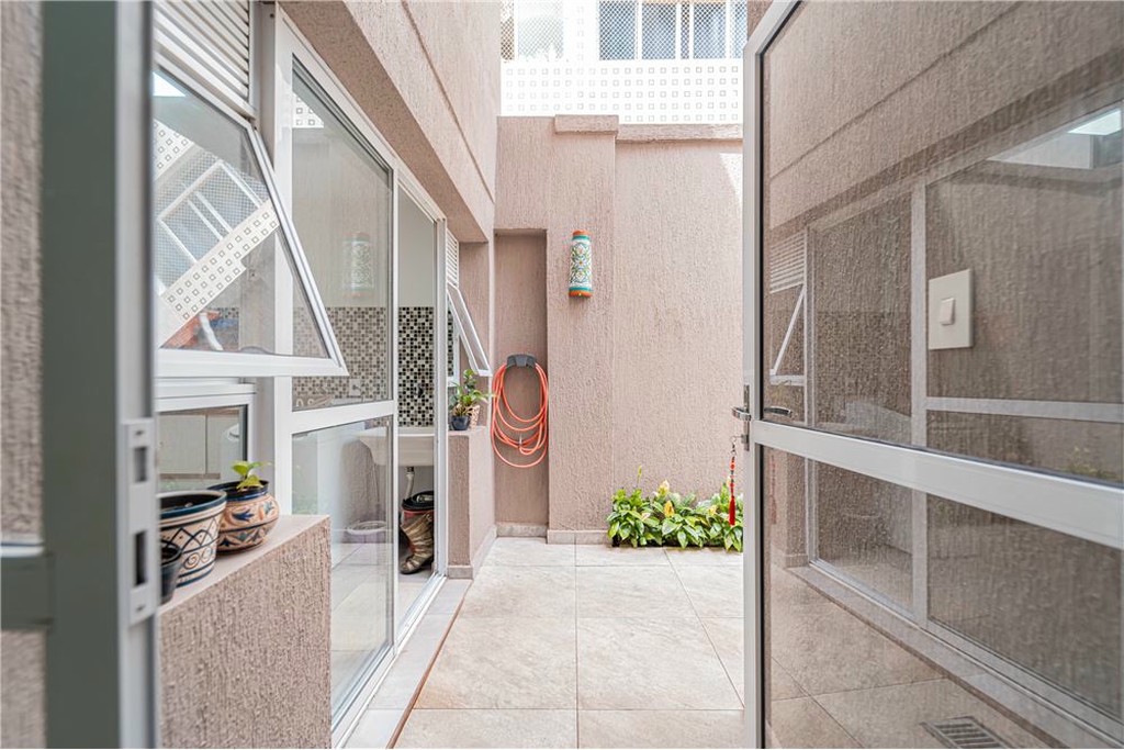 Casa, 4 quartos, 243 m² - Foto 9