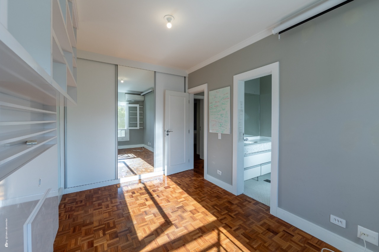 Casa, 4 quartos, 245 m² - Foto 46